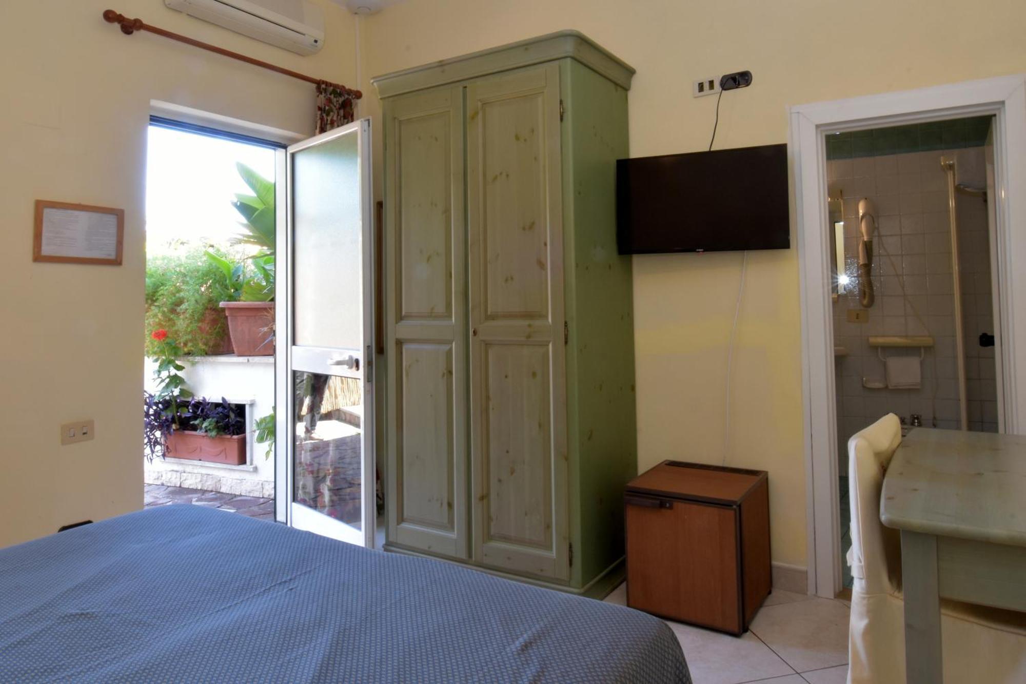 Hotel L'Approdo Casamicciola Terme Kültér fotó